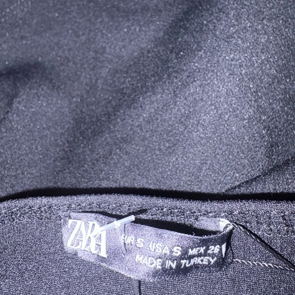 Zara Black Halter Top - Picture 5 of 6